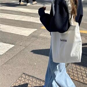 Korea Second embroidered canvas bag